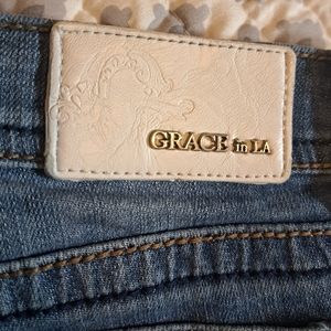 Grace cut off shorts size 27